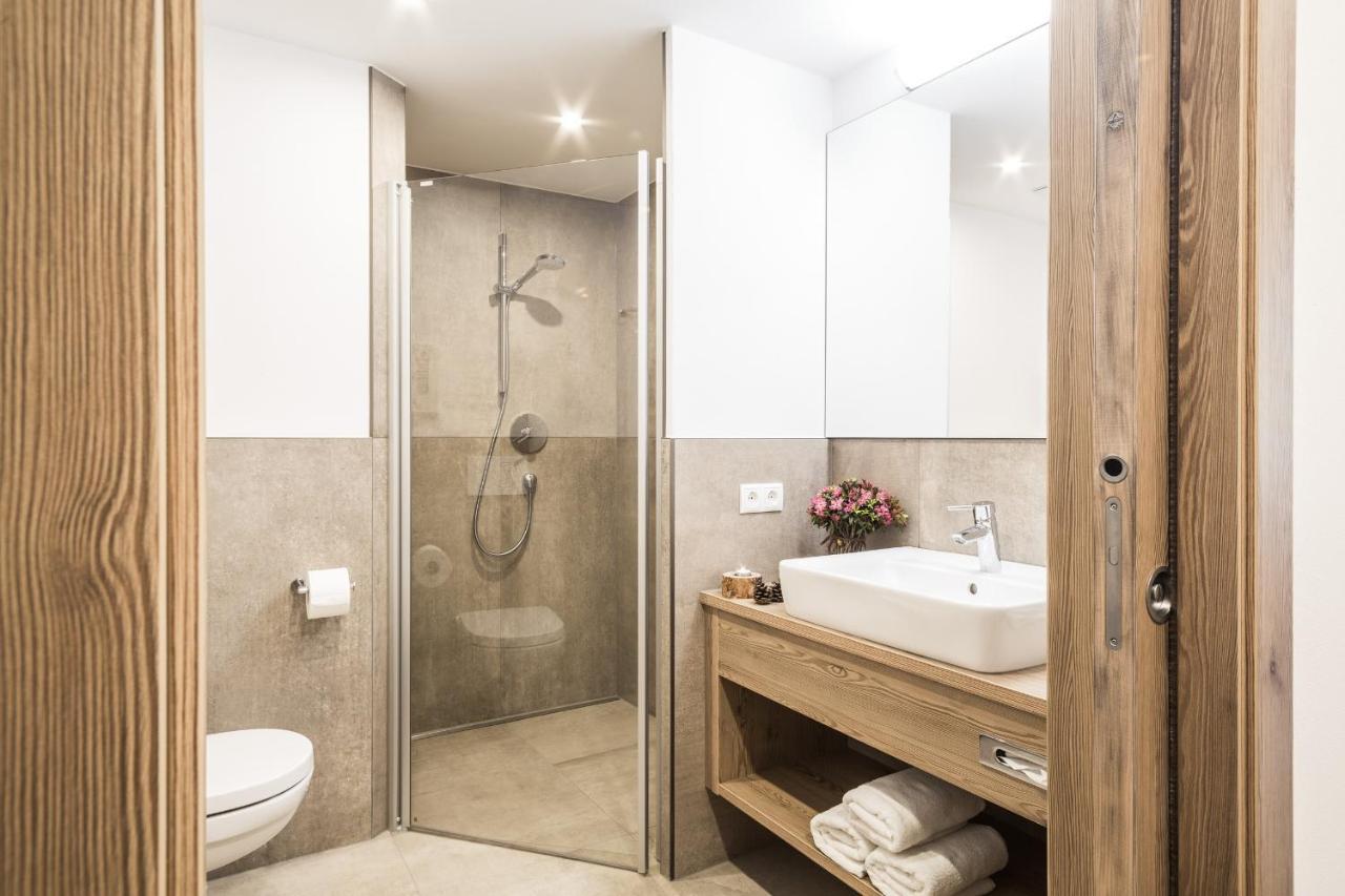 Hotel Zum Loewen - Al Leone เมลตินา ภายนอก รูปภาพ