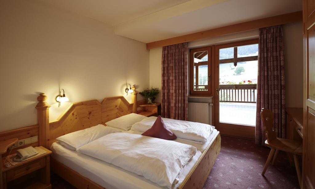 Hotel Zum Loewen - Al Leone เมลตินา ห้อง รูปภาพ
