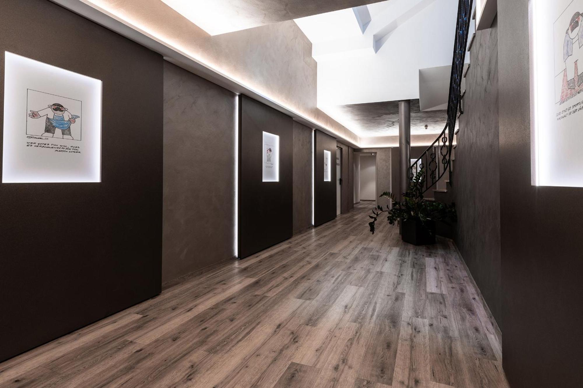Hotel Zum Loewen - Al Leone เมลตินา ภายนอก รูปภาพ